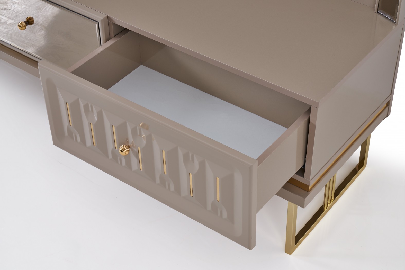 Pars TV Stand Pars TV Stand